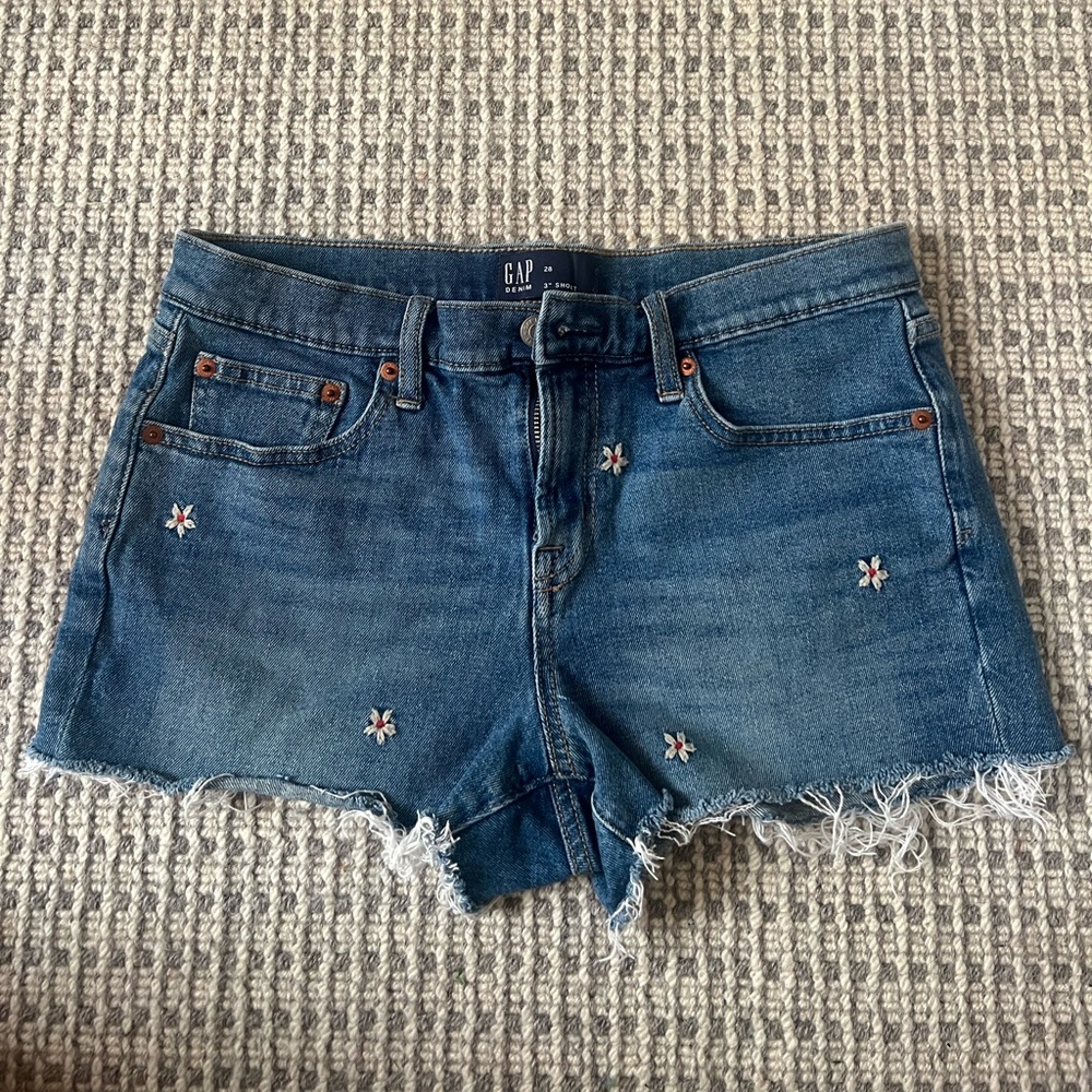 Gap jean shorts. 3” shorts.